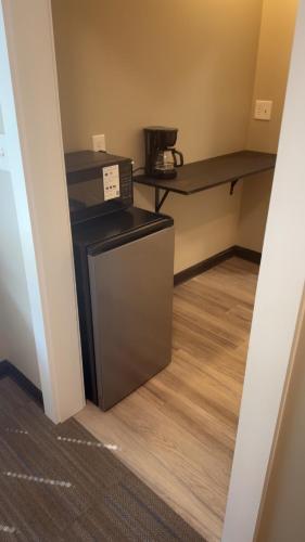 Willow e-hotel in Mattoon