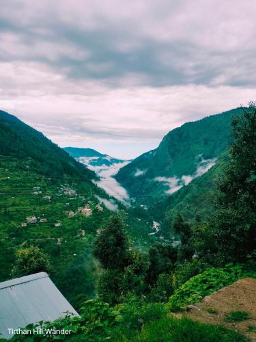 Tirthan Hill Wander Stay in Chippni