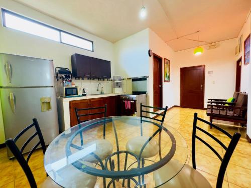 Cocina, Tintorera Guest House in Galapagos