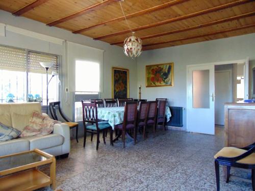 Casa para grupos grandes en Madrid in Miraflores De La Sierra