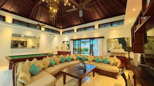 Villa with Private Pool image 5