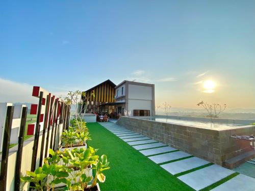Peldbaseins, Front One Hotel Gombong in Kebumen
