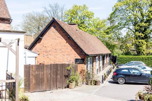 The White Hart Hotel - image 14