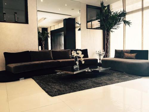 Lobby, The Seven Hotel near Notre Dame de Lourdes