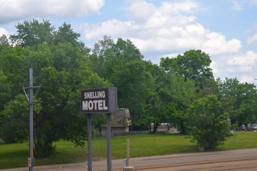 Snelling Motor Inn