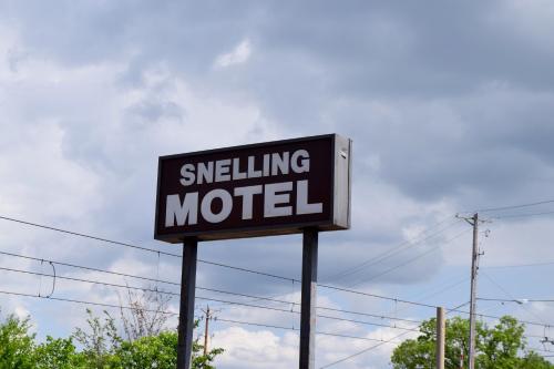 Snelling Motor Inn