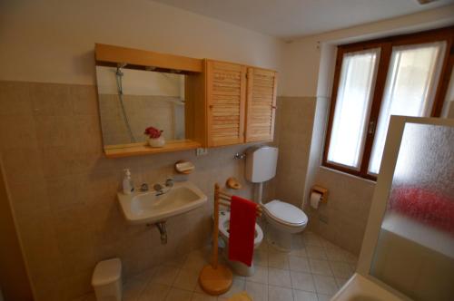 Bathroom, Sabrina Fantasia in Campodolcino