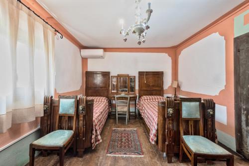 Big Scuderia Country Mansion 5500SquareFeet in San Pietro Viminario