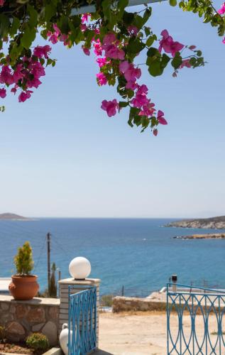 Aigaio View Studios & Rooms near Syros nasjonale lufthavn