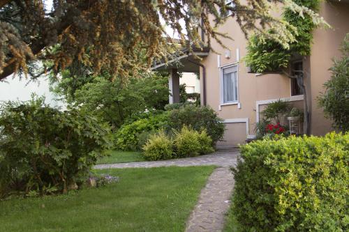 B&B Trenzano - Il Giardino - Bed and Breakfast Trenzano