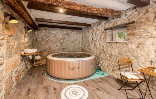 Aktivitātes, 1 Bedroom Amazing Home In Ozalj in Reštovo