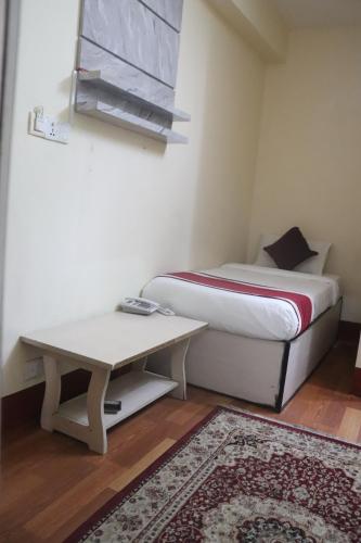 Double Room with Private Bathroom image 2
