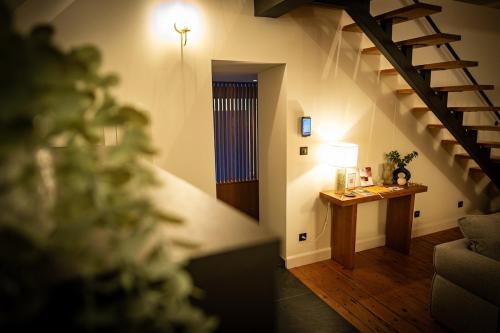 La Parenthèse Suites - appartement luxueux avec sauna et baignoire balnéo (La Parenthese Suites - appartement luxueux avec sauna et baignoire balneo) in Pont-de-l'Arche