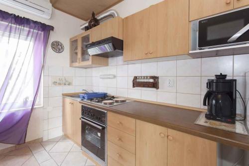 Apartment in Dramalj 39261 - image 5