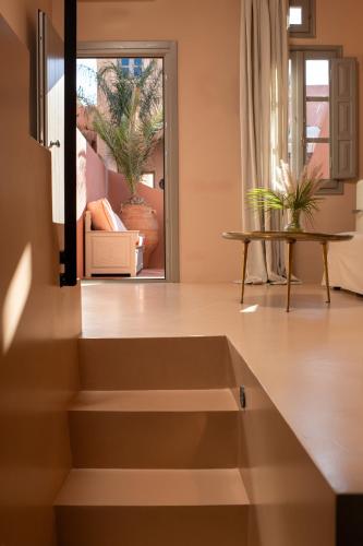 Ochre Suite Split Level image 4