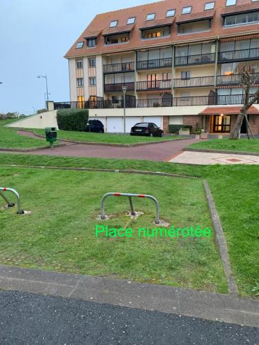 Jardin vue mer et parking privé numéroté (Jardin vue mer et parking prive numerote) in 빌리 쉬르 메르