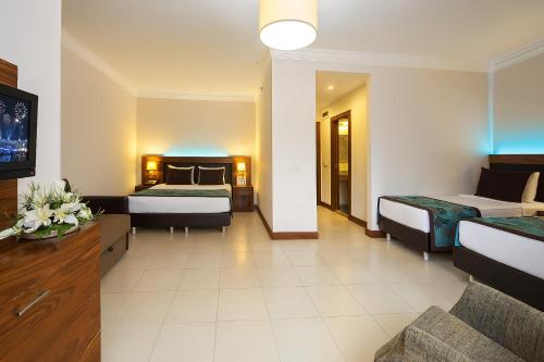 Club Suite image 8