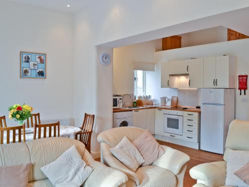 Exterior view, The Cobbles in West Pennard