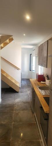 Grande OU petite maison sur 360m2 de jardin clos sans vis a vis in Gentilly