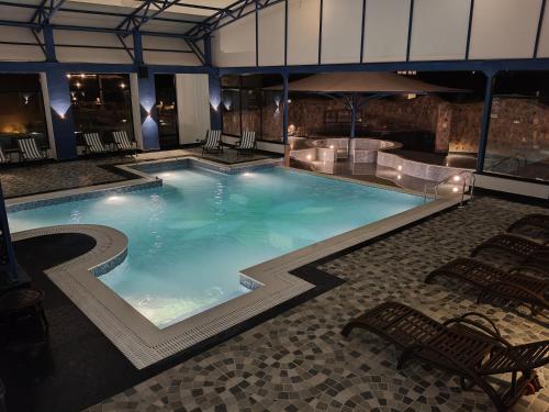 Swimming pool, Tathastu Satpura in Betul