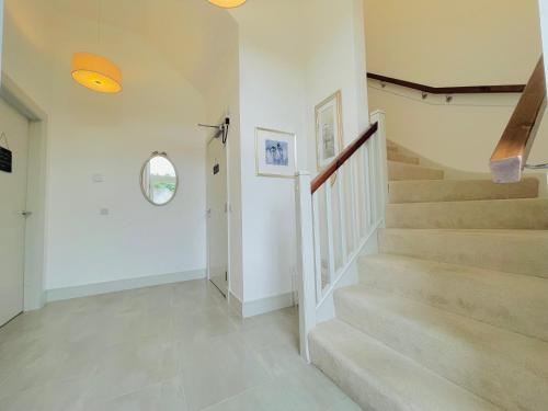 مدخل, Great Glen Townhouse Inverness - Entire 3 Story Townhouse in Leachkin