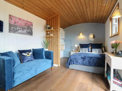 Létesítmények, Luxury Shepherd Hut with Private Hot Tub in Stow cum Quy