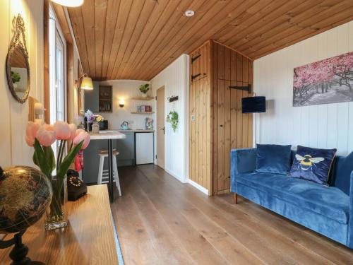 Konyha, Luxury Shepherd Hut with Private Hot Tub in Stow cum Quy