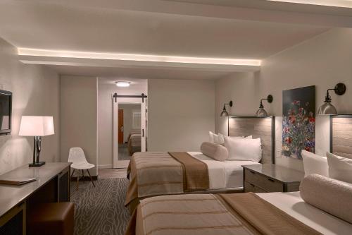 Fredericksburg Inn and Suites in Фредериксбург