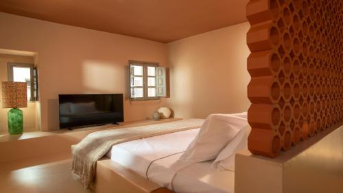 Aurea Suite Sea View with Outdoor Jetted Tub image 8