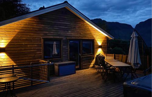 Vista exterior, 5 Bedroom Awesome Home In Etne in Etne