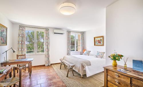 room detail thumbnail 1