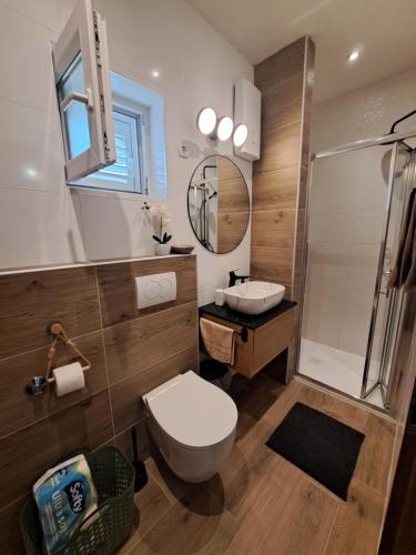 Apartment image 7