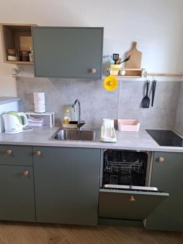 Apartment image 5