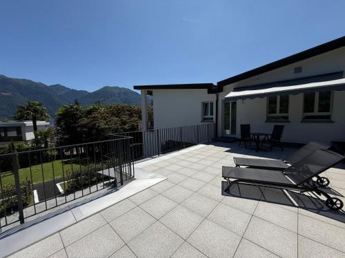 Studio with Balcony