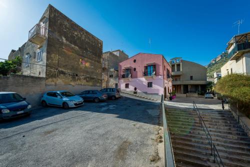 Three-Bedroom Apartment with Patio image 4