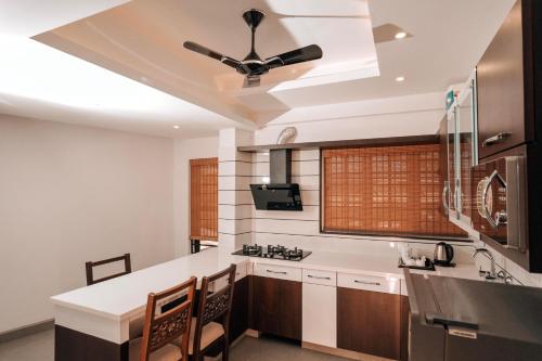 Hotel Nigara Residency in Nedukandama