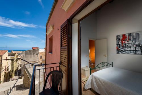 Apartment with Balcony image 5