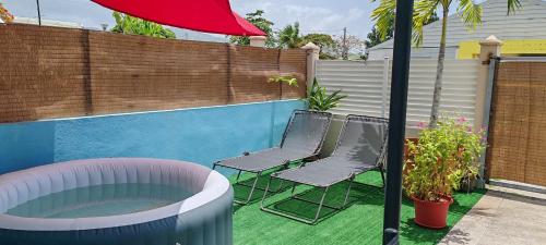 L'Althéa Bleu en bas de villa (L'Althea Bleu en bas de villa) in ซานต์ โรเซ