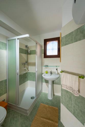 Three-Bedroom Apartment image 2
