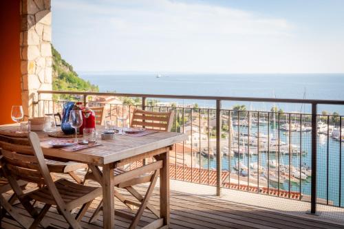 Portopiccolo Avolare Apartment InRed in Sistiana