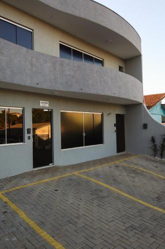 Lou Suítes 10 - Cantinho Aconchegante (Lou Suites 10 - Cantinho Aconchegante) in Guarapuava