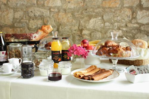 Food and beverages, Prosciutto Kingdom - Kraljestvo prsuta by Prsutarna Scuka in Stanjel