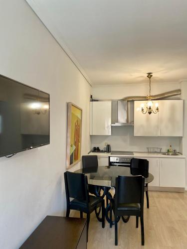 雅典藝術套房酒店 (Art Suites Athens Hotel) in 利卡貝托丘 - 科洛那奇區