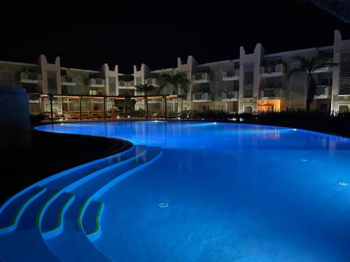 Ocean & Pool - 2 bedroom Apartment, Santa Maria (photo 3)