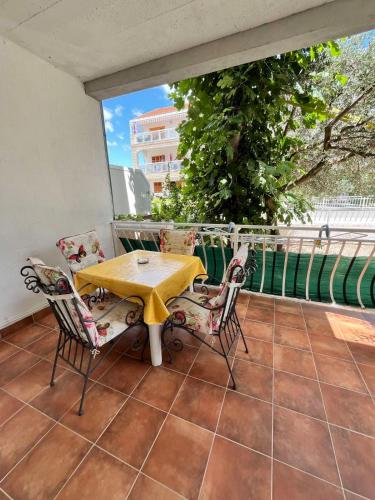 Two-Bedroom Apartment image 7