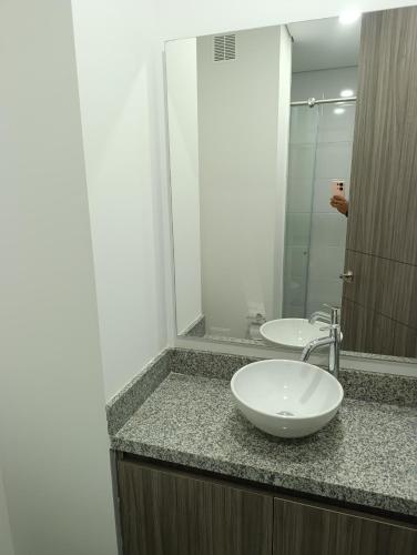One-Bedroom Apartment image 9