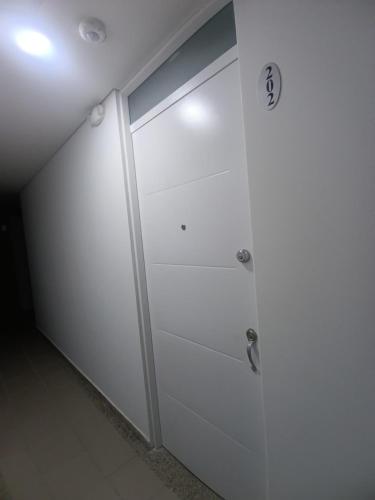 One-Bedroom Apartment image 1