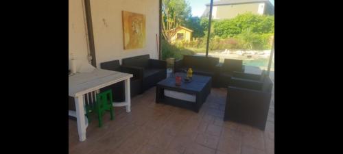 Casa chalet rustica con piscina y campo de futbol in El Pont d'Armentera