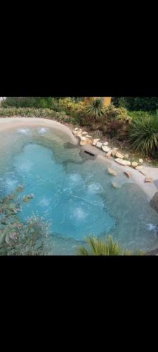 A környék, Casa chalet rustica con piscina y campo de futbol in El Pont d'Armentera