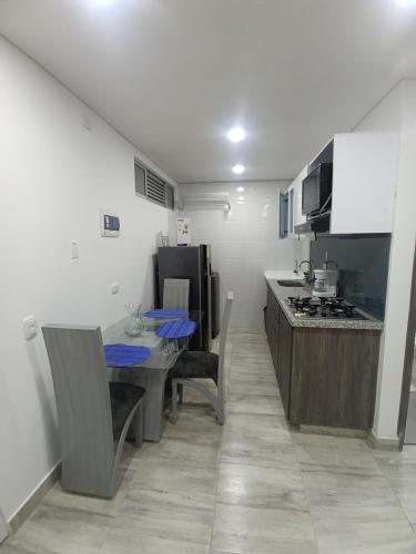 Apartamento amoblado, Edificio Avanzzare T2-203 in South (Residential-Industrial Area)